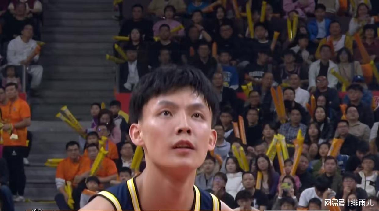 K1体育官网-两连败后!广东队变阵,杜锋召回张文逸,挤走徐杰,取代陈家政!